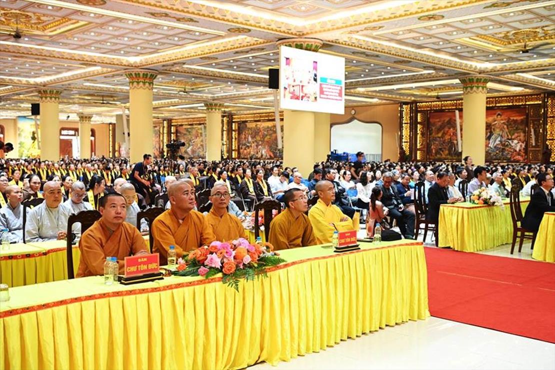 truyen-thong-phat-giao-viet-nam-sau-15-nam-tu-tin-phat-su-den-ket-noi-cong-dong_nguoiphattu_com_nhu luc pham ngoc son  (65).jpg